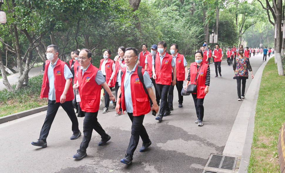 开云网页版(中国)官方入口举办迎“端午”健步走，代“盐”健康生活团建活动